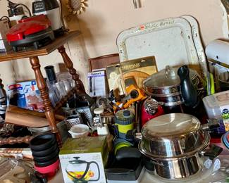 Kitchen pots and tools