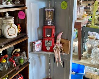 Corner cabinet and gimbal machines
