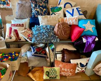 Throw pillows 