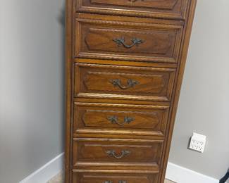 Lingerie Cabinet Will sell ahead of sale.
