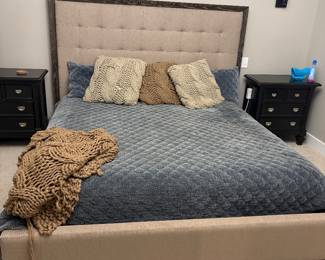 Hooker King Size Bed. Will sell ahead of sale.