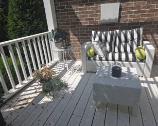 Outdoor loveseat & ottoman