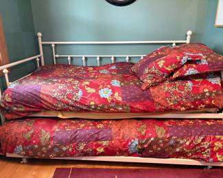 Daybed with trundle and bed set
