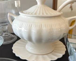 White Ceramic Soup Tureen with Ladle