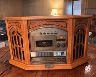 Thomas Pacconi Classics Series Media Player