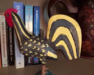 HandPainted Dalastyle Wooden Rooster Figurine