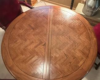 Thomasville Furniture Country Manor Collection Pedestal Dining Table with Herringbone Top