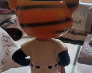 detroit tigers 1967 gold base bobble head