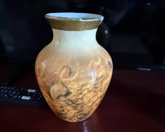 Vintage House of Lloyd Friends Forever Porcelain Vase