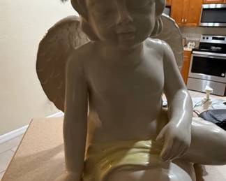 Vintage Scioto Porcelain Sitting Cherub Figurine