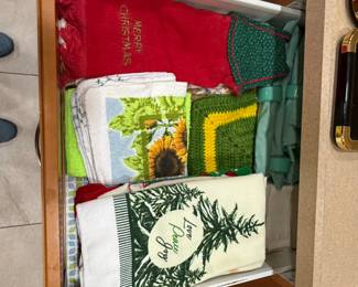 Assorted Christmas and Sunflower Kitchen Textiles Lot