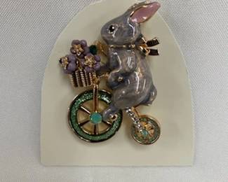 Rabbit Brooch 