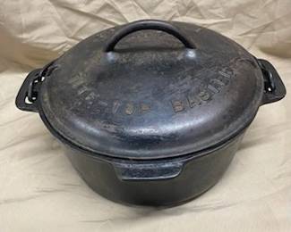 #7 Griswold Dutch Oven w/Lid