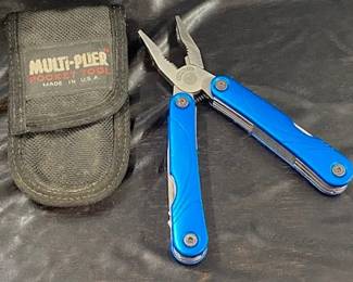Multi-Plier Pocket Tool w/Case