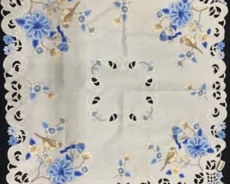 Small Tablecloth w/Birds 