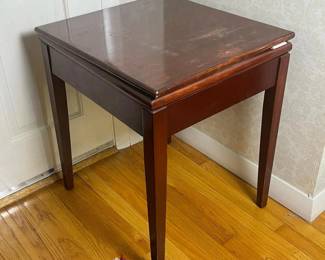 119 woodenrotatingtopsidetable