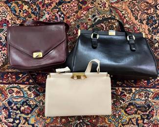 120 trioassortedhandbaglot