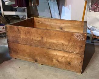 346 vintagewoodenstoragecrate