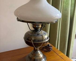 165 vintagebrasstablelampwithwhiteglas