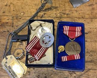 419 assortedmilitarymedalsdogtagsparis