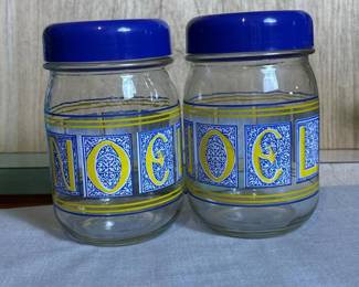 363 pairofnolblueandyellowglasscanis