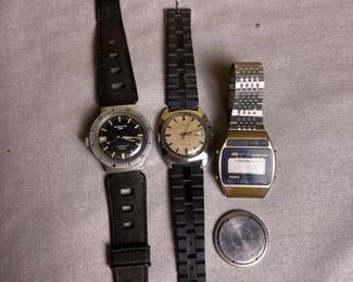 376 threevintagetimexandegluckwatches