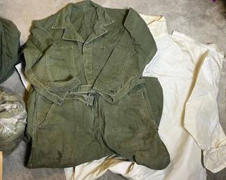 418 militarycoverallsandwhitejumpsuit