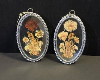 046 pairofvintagepressedflowerglasssun