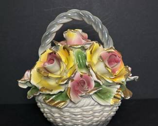 078 vintagecapodimonteceramicbasketwith