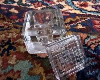 543 clearglasssquareinkwellwithlid
