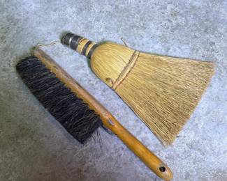 262 twovintagehandbroomsstrawandbristl