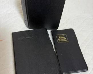 223 holybiblevestpocketdictionaryaddres