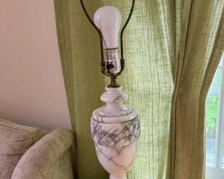 186 whitemarbletablelampwithbrassaccen