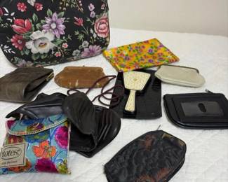 219 assortedcosmeticbagspurseswithmirro