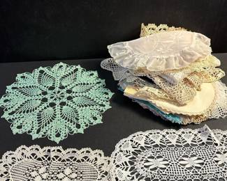 567 vintagemixedlotdoiliesandfabriclin