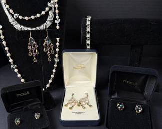 508 assortedjewelrynapiermacysemeraldp