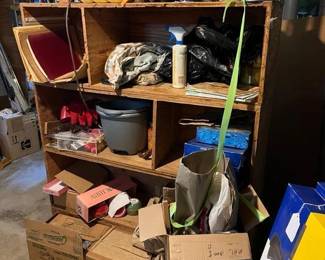 464 cubbyshelfwithcontents