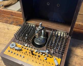 322 invertodeluxewatchmakersstakingtool