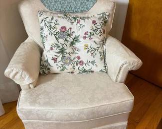 416 damaskfabricupholsteredarmchairwtos