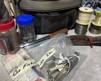 340 assortedfishinggearlot