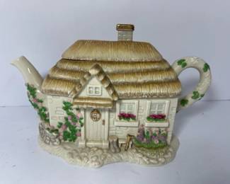 285 handpaintedcottagehouseceramicteapo