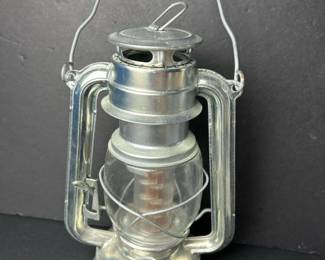 063 batterypoweredledlantern
