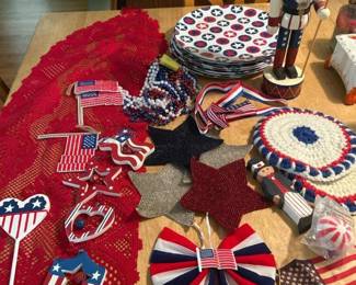 098 patrioticdecorlotplatestablerunner