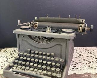 399 vintagemanualtypewritergraymetalfin