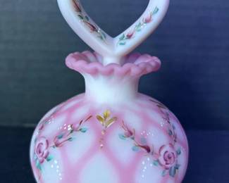 264 vintageartglasslotfeaturingfentonh