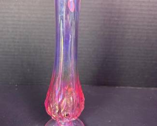 168 fentonhandmadeiridescentpinkbudvase
