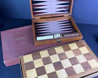 127 scrabblebackgammonandchesssetsgames