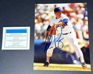 120 nolanryansignedtexasrangers8x10pho