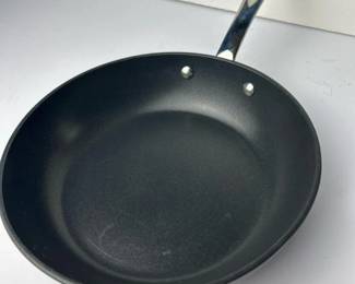 061 allcladessentials85nonstickfrypan