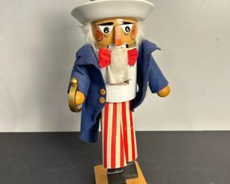 224 steinbachunclesamnutcracker